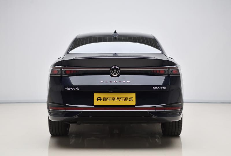 Volkswagen Magotan 2024