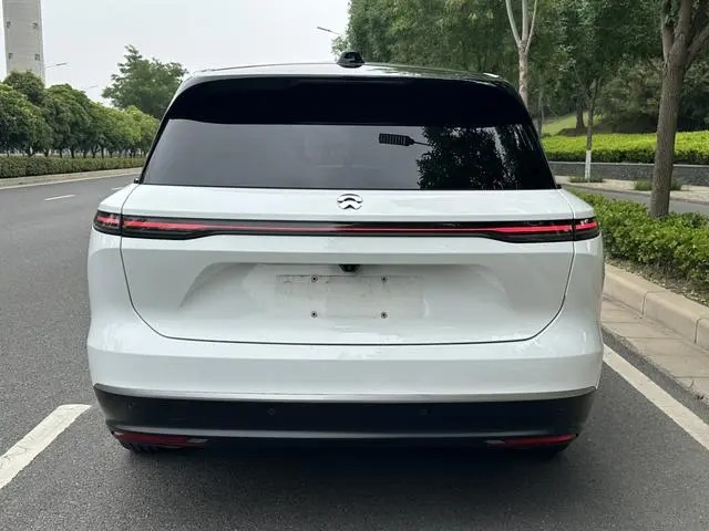 NIO NIO ES8 75kWh