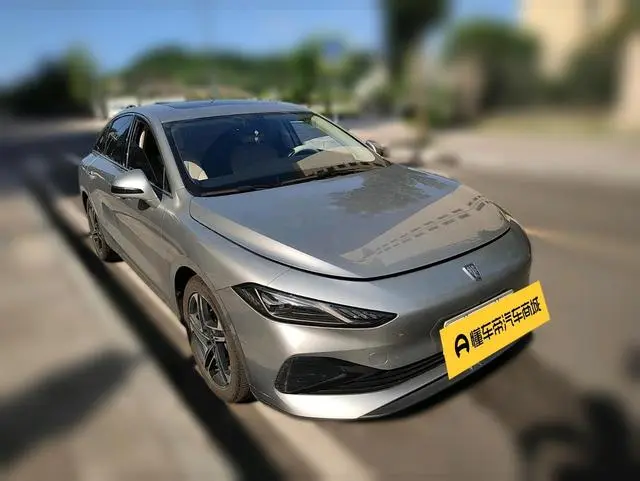 Roewe Roewe D7 DMH 125 Excellent Edition