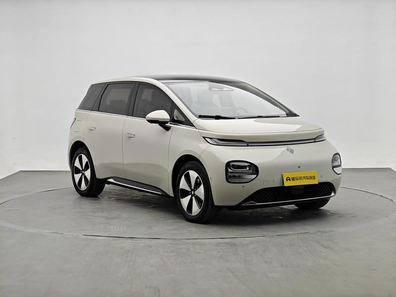 Baojun Yunduo 2023