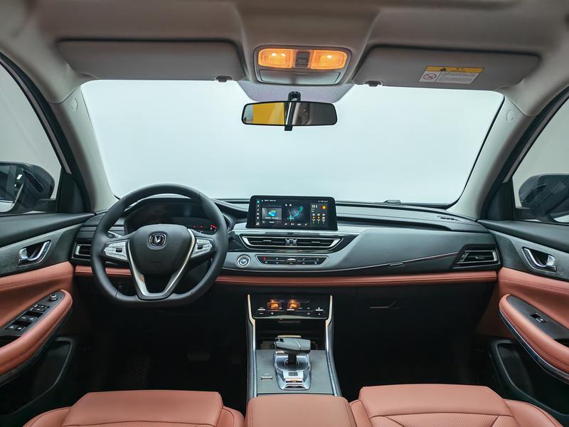Changan Chang'an CS75 2024
