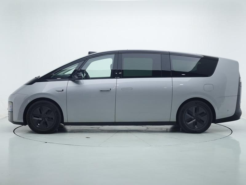 Li Auto Ideal MEGA 2024