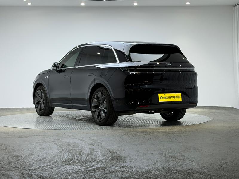 Li Auto Ideal L6 2024