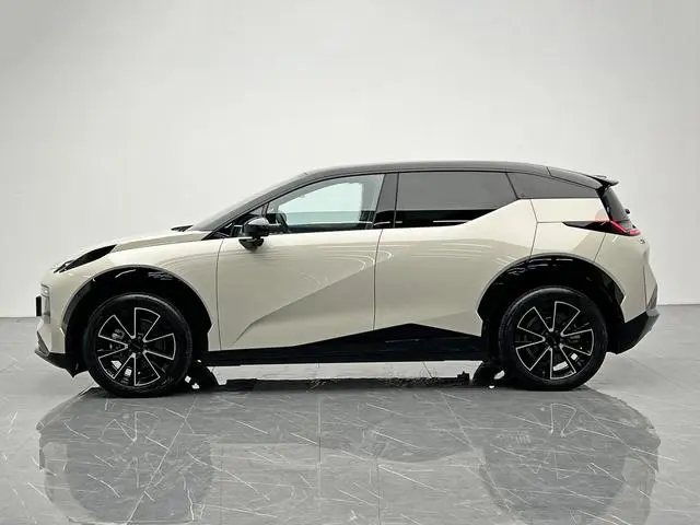 ZEEKR ZEEKR X YOU version four-seater rear drive