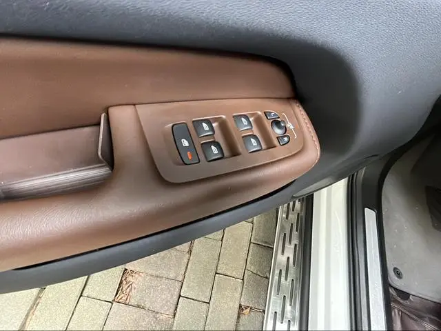 Volvo Volvo XC60 PHEV T8 four-wheel drive long battery life Zhiya Deluxe Edition