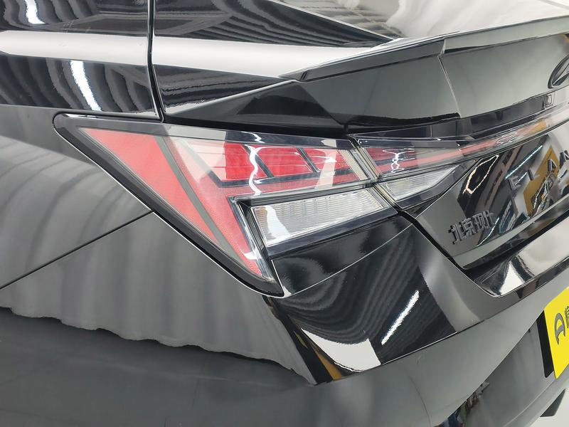 Hyundai Elantra 2021