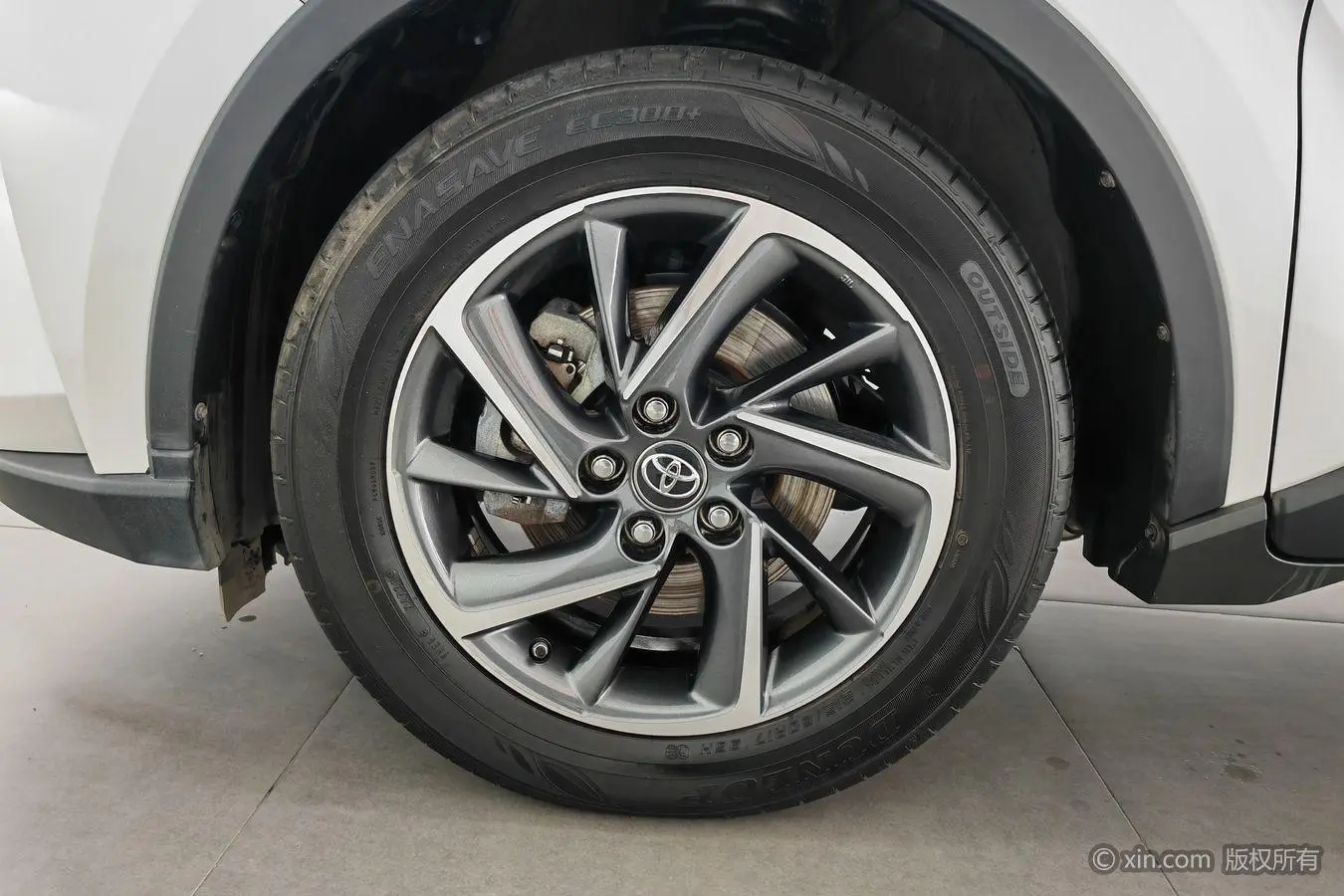 TOYOTA Toyota C-HR 2.0L Deluxe Edition