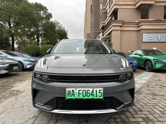LYNK & CO Lynk & Co. 06 EM-P PHEV Remix Shero