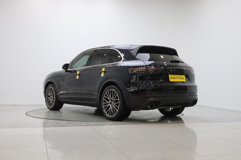 Porsche Cayenne E-Hybrid 2021