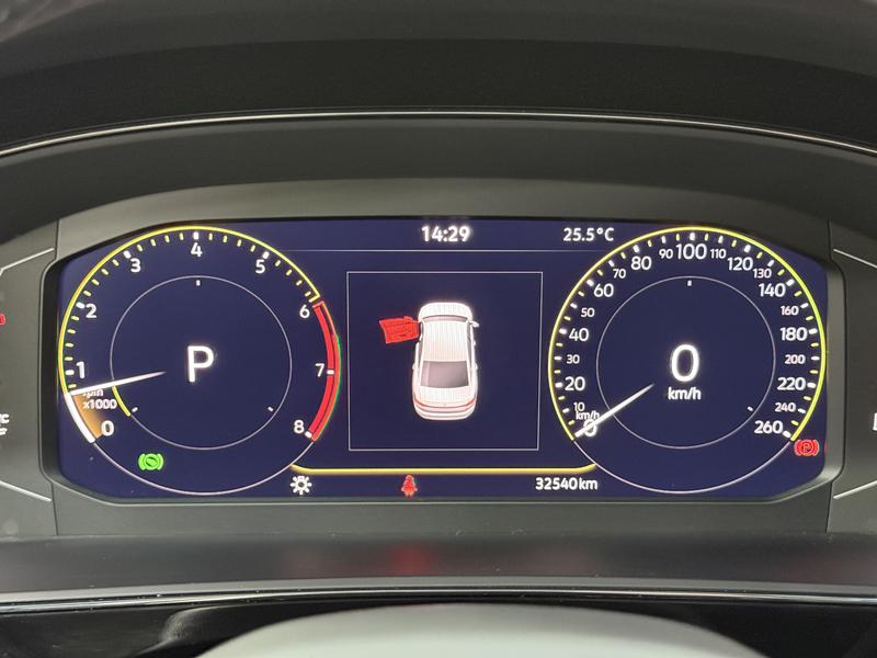 Volkswagen Passat 2025