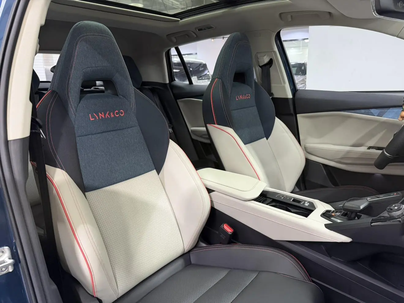 LYNK & CO Lynk 06 1.5T Yao Halo