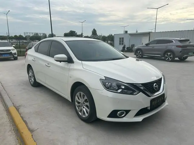 Nissan Xuan Yi Classic 1.6 XL CVT Deluxe Edition