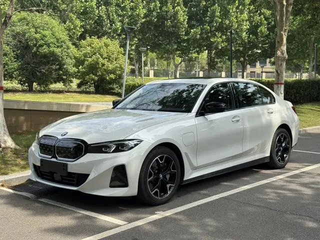 BMW BMW i3 eDrive40L Yao Ye Set