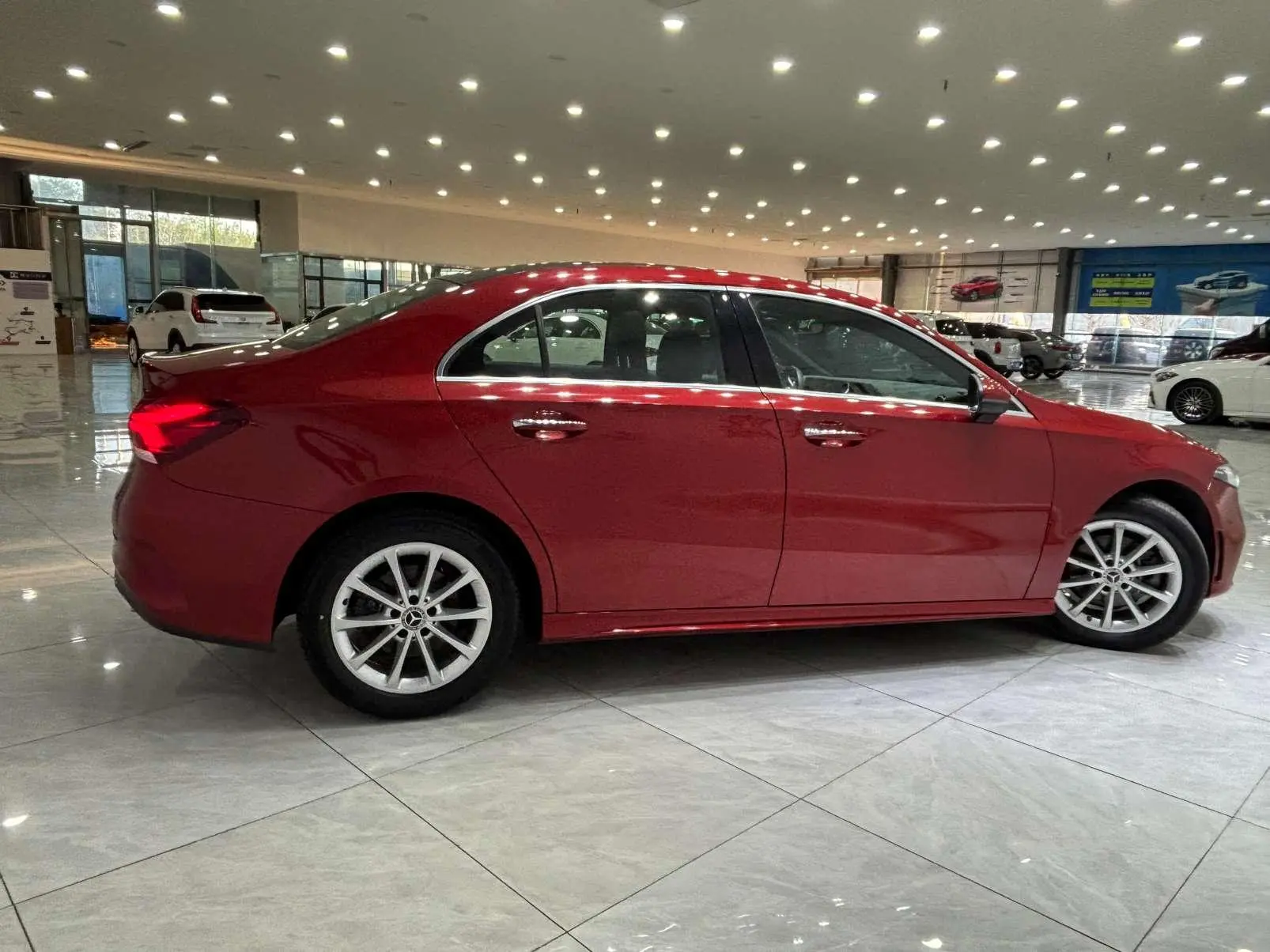Mercedes-Benz Mercedes-Benz A-class A 200 L sports sedan
