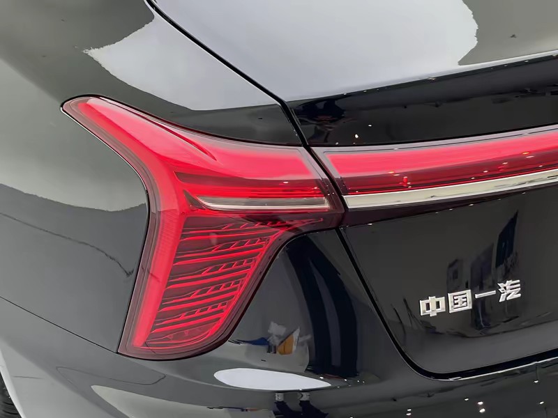 Hongqi Red Flag H5 2024