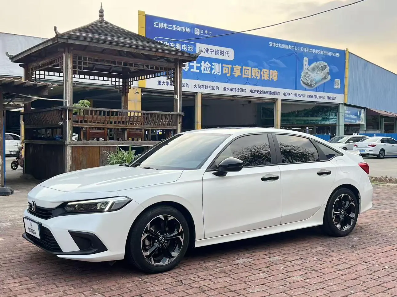 Honda Civic 240TURBO CVT combustion version