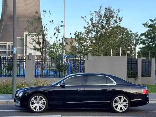 Bentley Flying 4.0T V8 Standard Edition