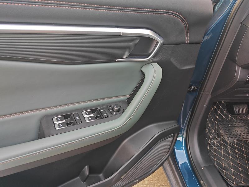 Geely Haoyue L 2023