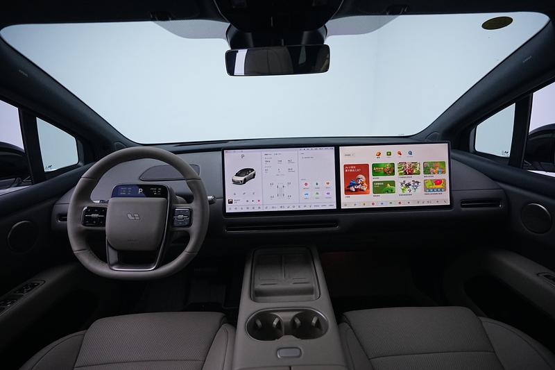 Li Auto Ideal i6 2025