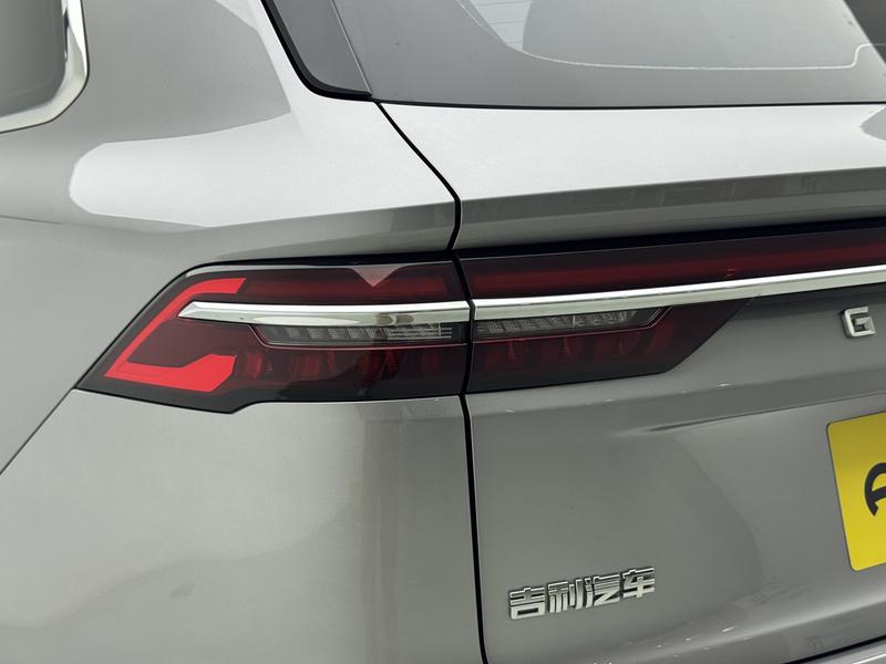 Geely Emgrand L 2024