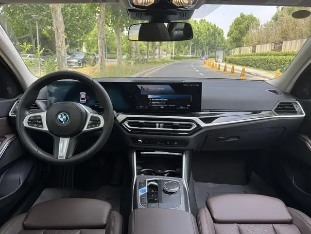 BMW BMW i3 eDrive40L Yao Ye Set