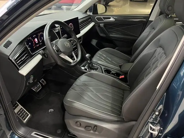 Volkswagen Tiguan L 330TSI automatic two-wheel drive R-Line Premium edition