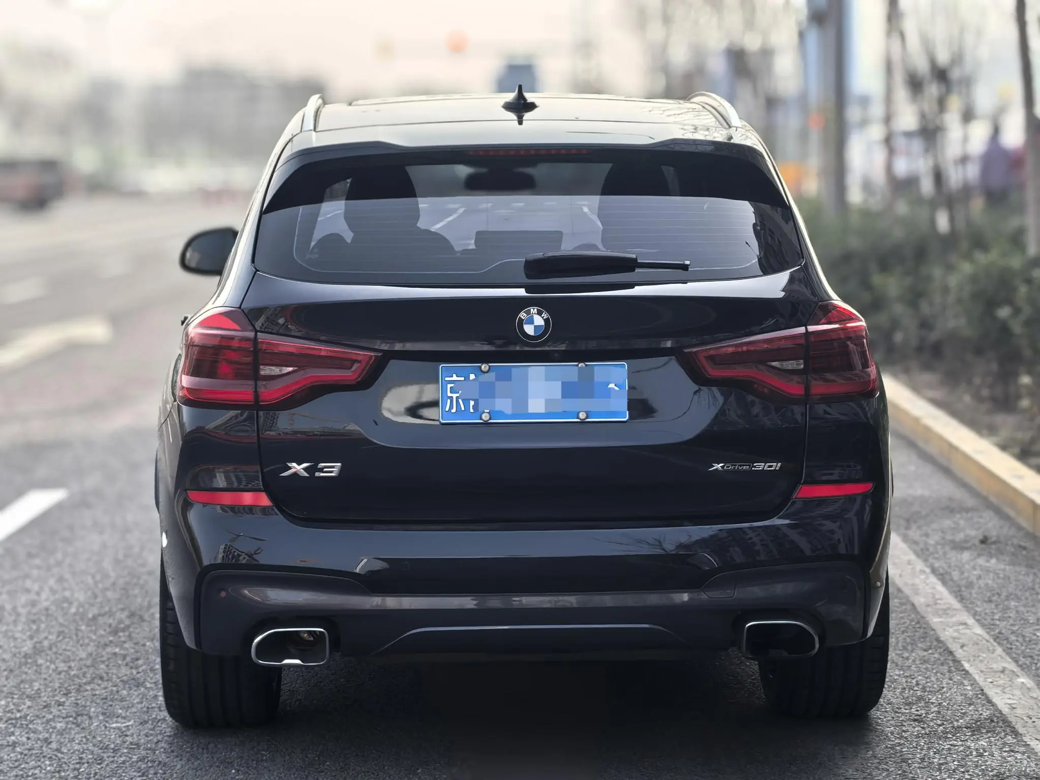 BMW BMW X3 xDrive30i leading M sports suit