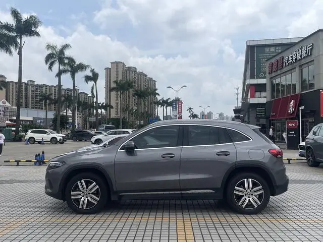 Mercedes-Benz Mercedes-Benz EQA EQA 260