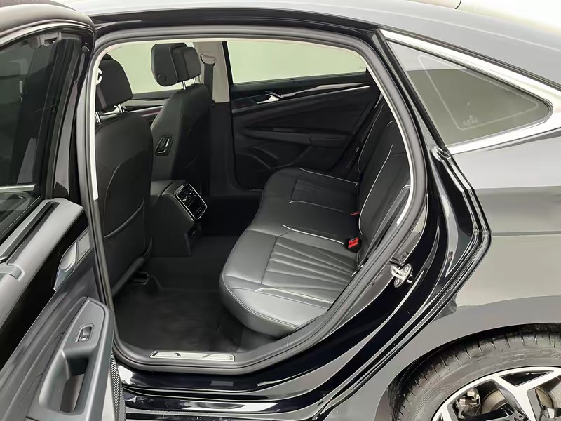 Volkswagen Passat 2024