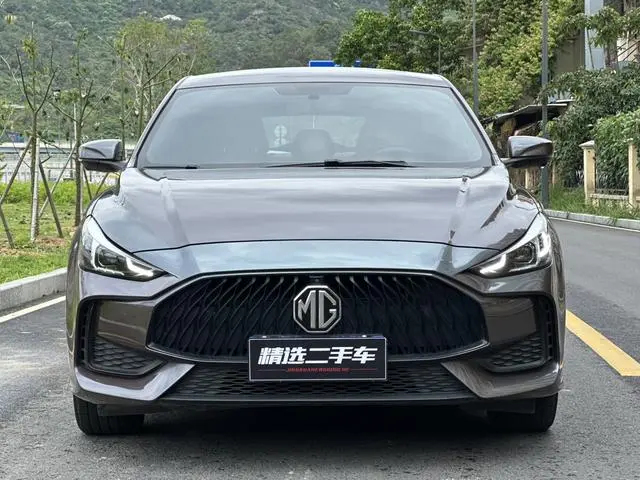 MG MG5 Facelift 300TGI DCT Green Luxury Luxury Edition