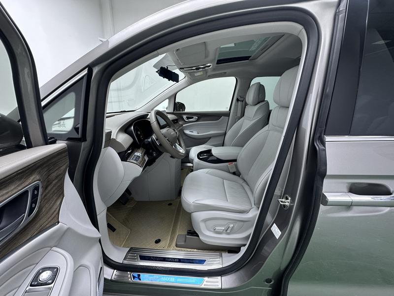 Roewe Roewe iMAX8 2023