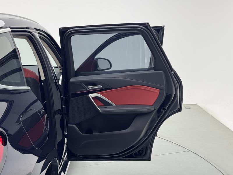 BMW BMW iX1 2026