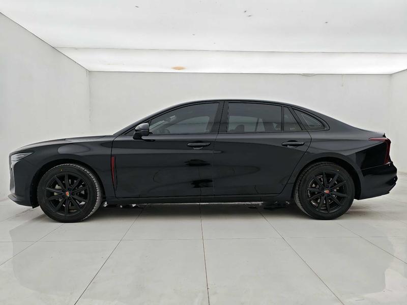 Hongqi Red Flag H5 2025