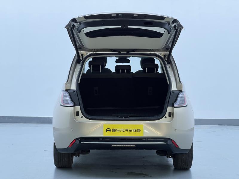 Baojun Yunduo 2023