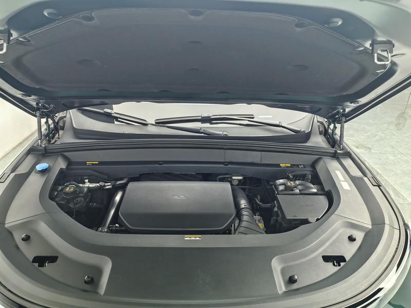 Li Auto Ideal L9 2022