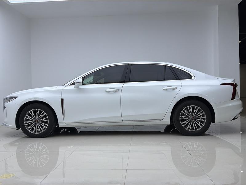 Hongqi Red Flag H5 2024