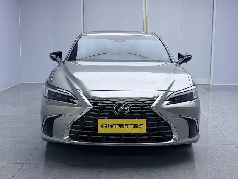 Lexus Lexus ES 2025