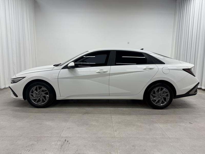 Hyundai Elantra 2023