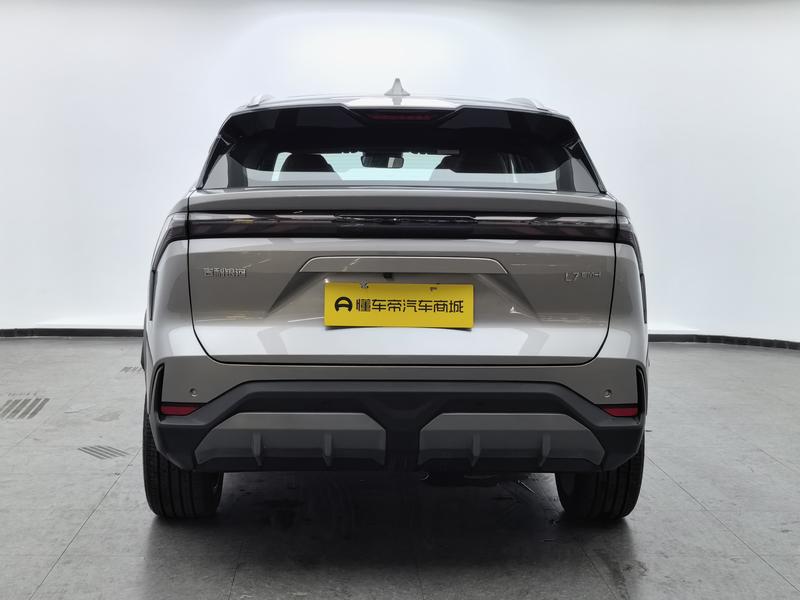 Geely Galaxy Galaxy L7 2025