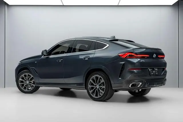 BMW BMW X6 xDrive30i M sports suit