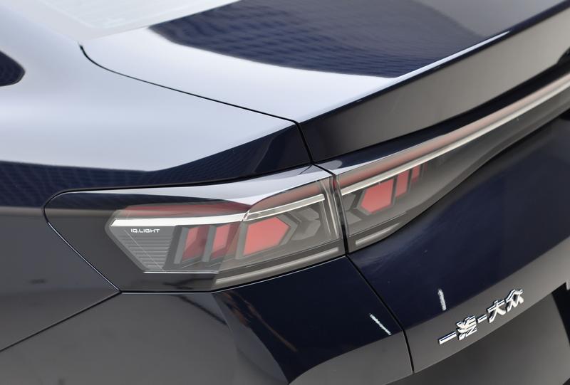 Volkswagen Magotan 2024