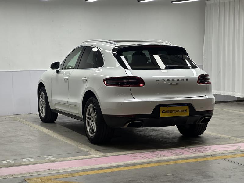 Porsche Macan 2016