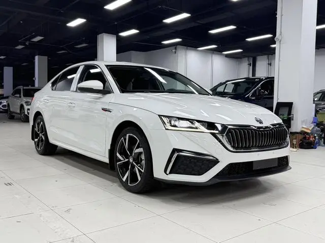 Skoda Octavia PRO ZI280 DSG Premium Edition