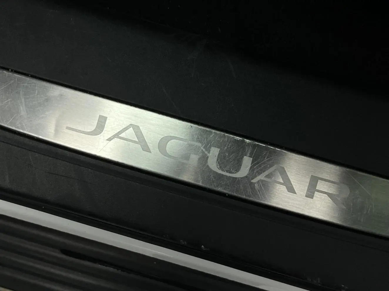Jaguar Jaguar F-PACE 2.0T two-wheel drive Urban Exclusive Edition