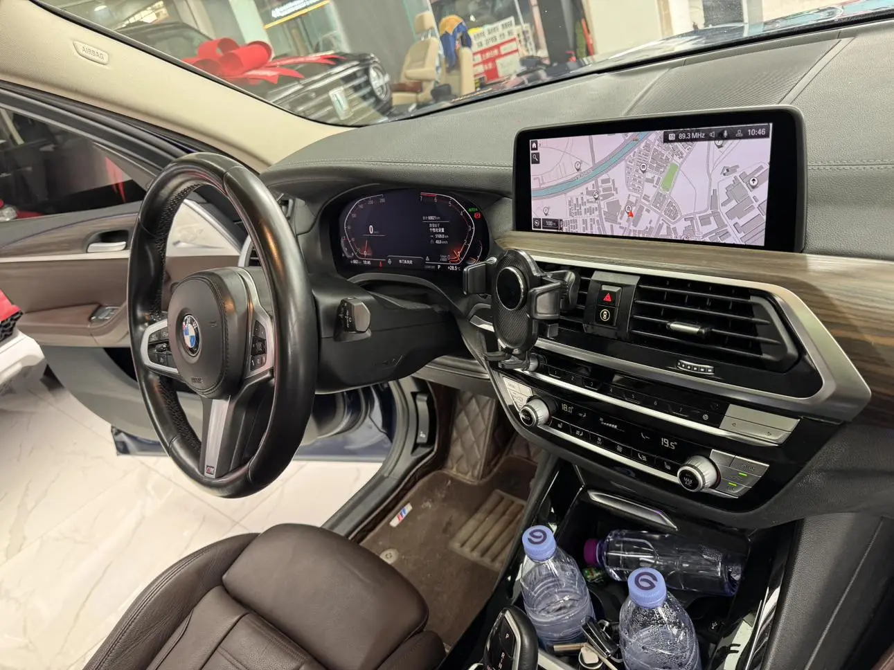 BMW BMW X3 xDrive28i M sports suit