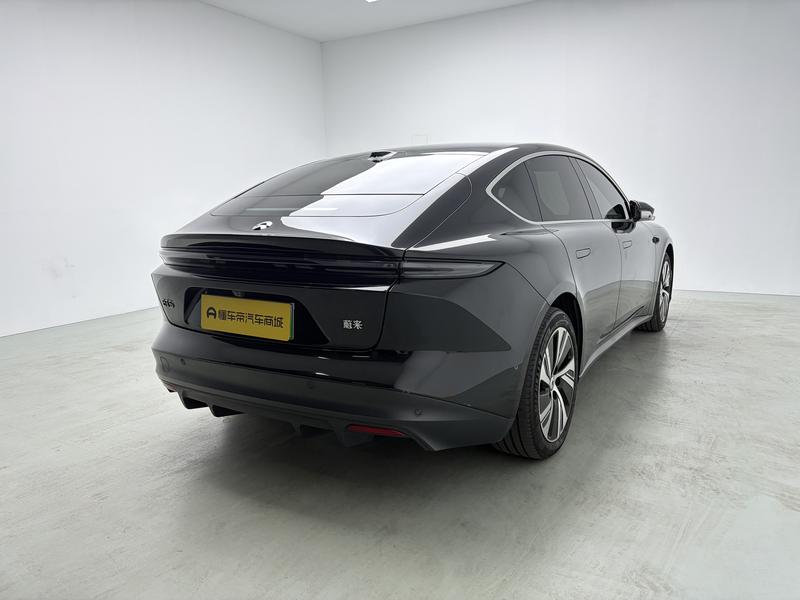 NIO NIO ET5 2024