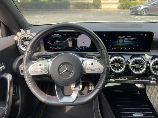 Mercedes-Benz Mercedes-Benz CLA CLA 200 four-door coupe