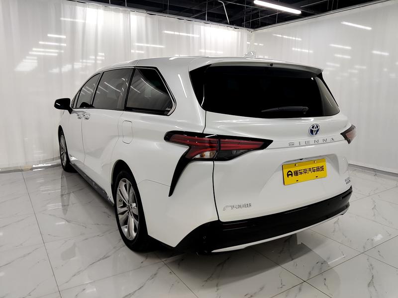 Toyota Sienna 2023