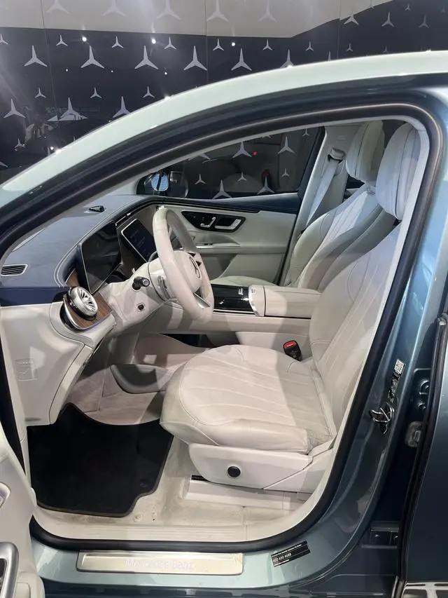 Mercedes-Benz Mercedes-Benz EQE SUV EQE SUV 500 4MATIC Deluxe Edition