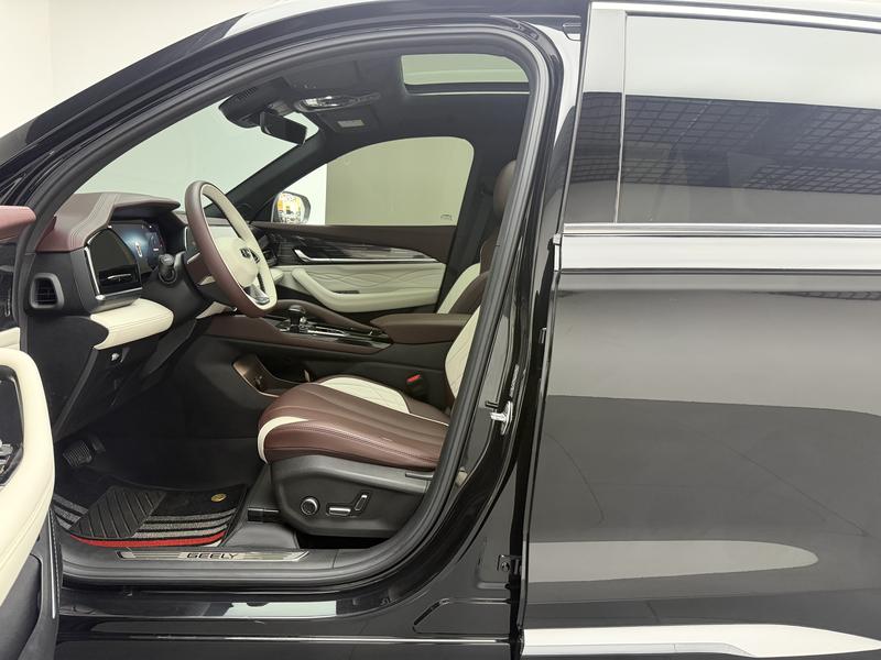 Geely Emgrand L 2024